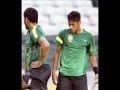 Neymar le mira el trasero a Hulk