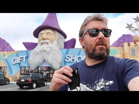 The Unusual Gift Shops Outside Disney World - Two Wizards / Worlds Largest Orange / Magic Castle