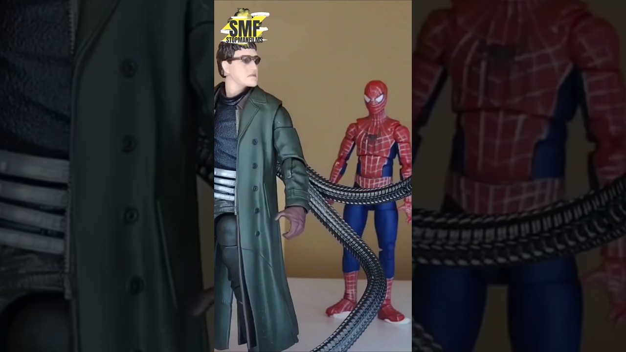 SpiderMan Vs Doc Ock/Miralo Completo en YT