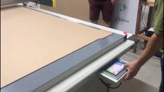 Box sample maker cutting machine using in Ecuador customer factory