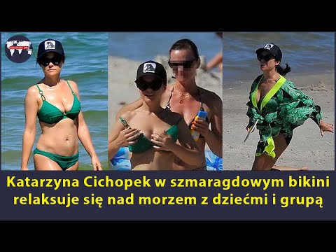Katarzyna Cichopek w szmaragdowym bikini relaksuje się nad morzem z dziećmi i grupą znajomych