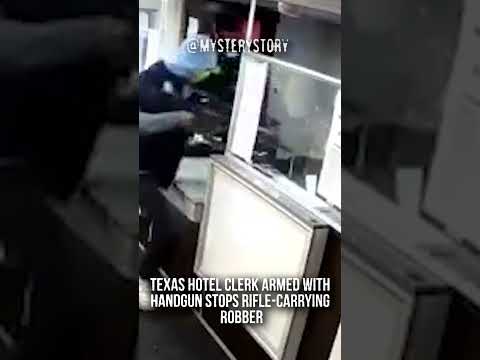 Texas hotel clerk armed with handgun stops rifle-carrying robber #Shorts #Viral #Crime