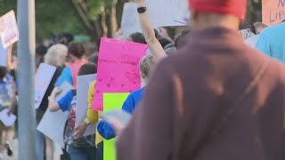 More Houston ISD parents protest over principals reportedly being forced out