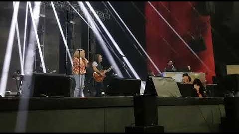 Cómplices y Aleks Syntek - Es por ti