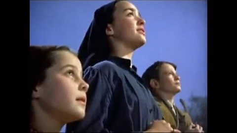 O que Nossa Senhora de Fátima pediu aos três pastorinhos?