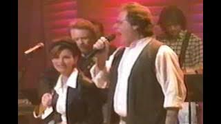 Martina McBride - 04  Two More Bottles Of Wine (with Delbert McClinton & Lee Roy Parnell)