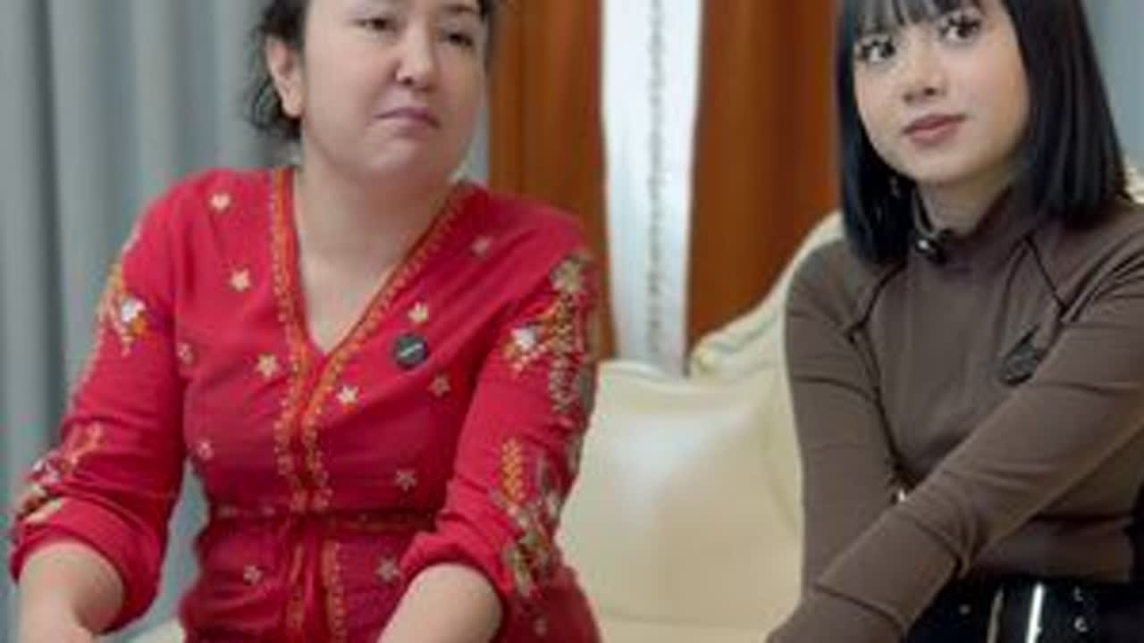 女人最需要被疼爱，因为他们的辛苦自己知道 #夫妻日常 #正能量  #剧情 #反转 #白鹰哥 @DOU+小助手