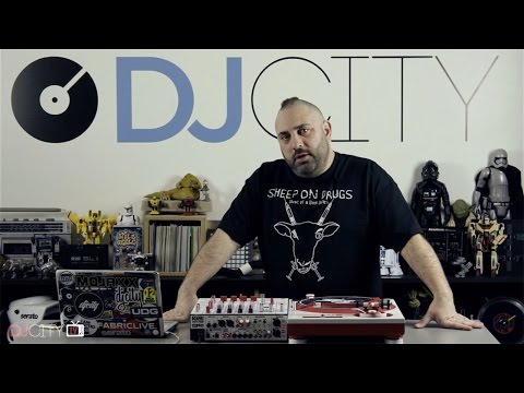 DJs Should Stop Playing SoundCloud And YouTube Rips