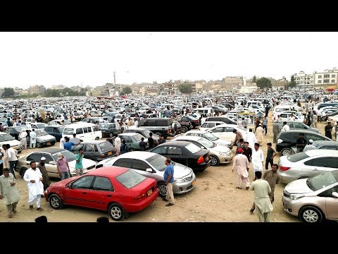 Used Cars Sunday Bazar in Karachi Pakistan
