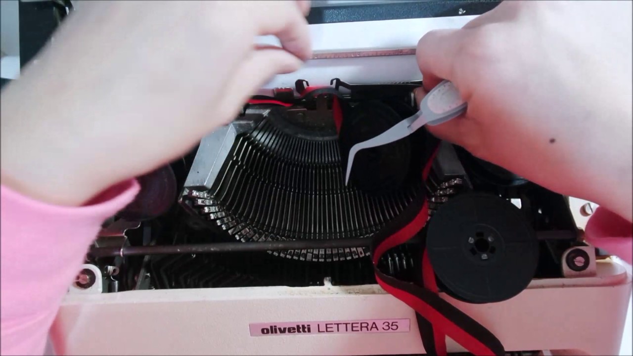Tip - Typing on project life card and How to change a ribbon for Olivetti  Lettera 35 typewriter - YouTube