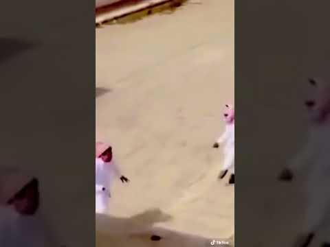 معلم مدرسة يضرب طالب ميمز معلم جدة ابلور مدرسة السعودية