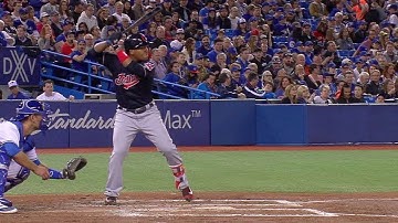 CLE@TOR: Ramirez plates Lindor with a single to right