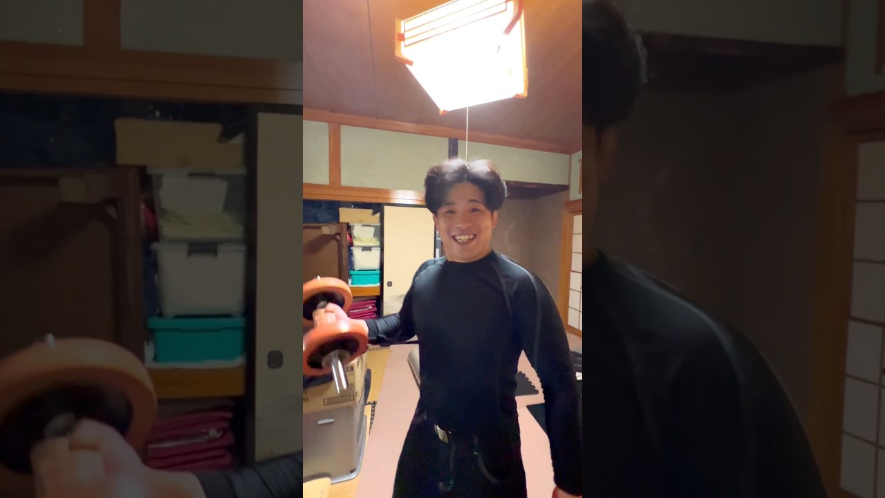 ミッキーマッスルwwwww#shorts #おもしろ動画#筋トレ#ディズニー#ミッキーマウス#ネタ