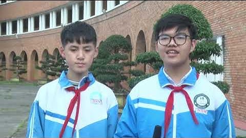 Học sinh trường THCS Phan Chu Trinh _ Đà Lạt giới thiệu về di tích Cao đẳng Đà Lạt