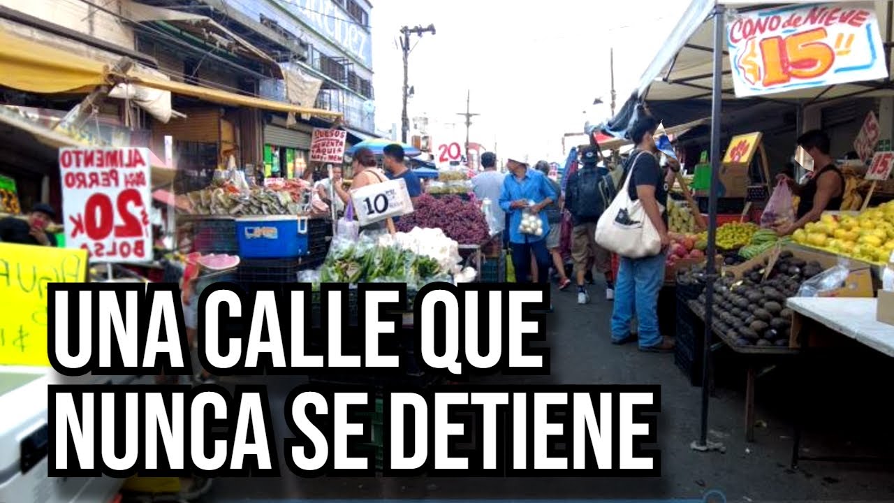 ¡ASÍ SE VIVE EL DÍA A DÍA! El comercio callejero en el corazón de Monterrey: Juárez y Colegio Civil