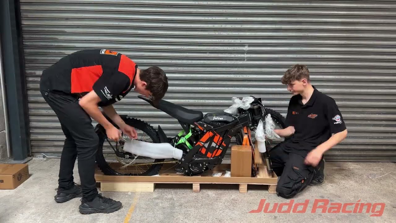 Unboxing of the Surron Light Bee L1e - Electric Motorbike