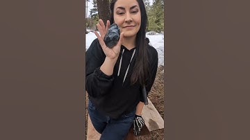 She busts rocks for a living #flintknapping #stonetools #diy #arrowhead #handmade #backwoods #artist