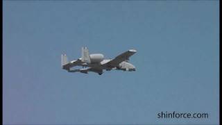 USAF A-10 Thunderbolt II: Flight Demonstration :: 2011 Cleveland National Air Show