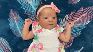 Es Una Hermosa Bebé Evelyn Belen