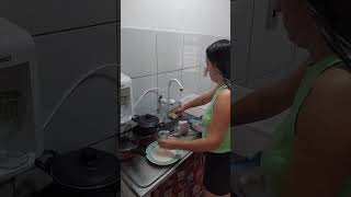 #faxina #limpeza #maesolo #humor #rotinadodia #rotinadiária #maesolo #organização #limpeza #shorts