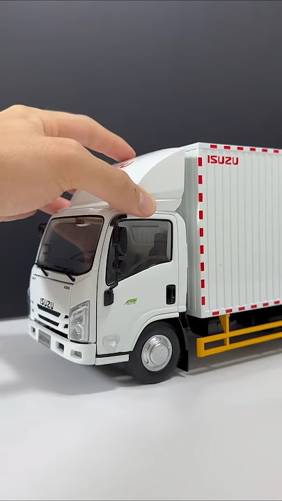 Spectacular Show from Isuzu NPR Diecast Model Truck#car #cars #diecast #asmr #shorts