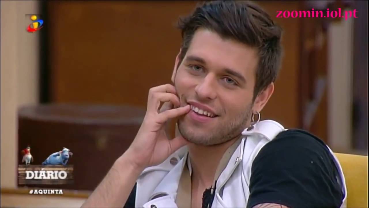 Na Quinta, Luís condena Bibi por ter expulsado Angélica.