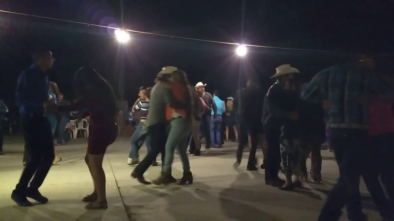 Dancing At Rancho Baile en rancho nuevo - YouTube