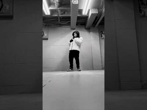 Skeler Never True Robot Dance