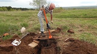 Лучше лома может быть только реечный домкрат.