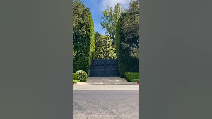 Jeff Bezos! Most Expensive Mansion 2022 #jeffbezos #celebnews #realestate - DayDayNews
