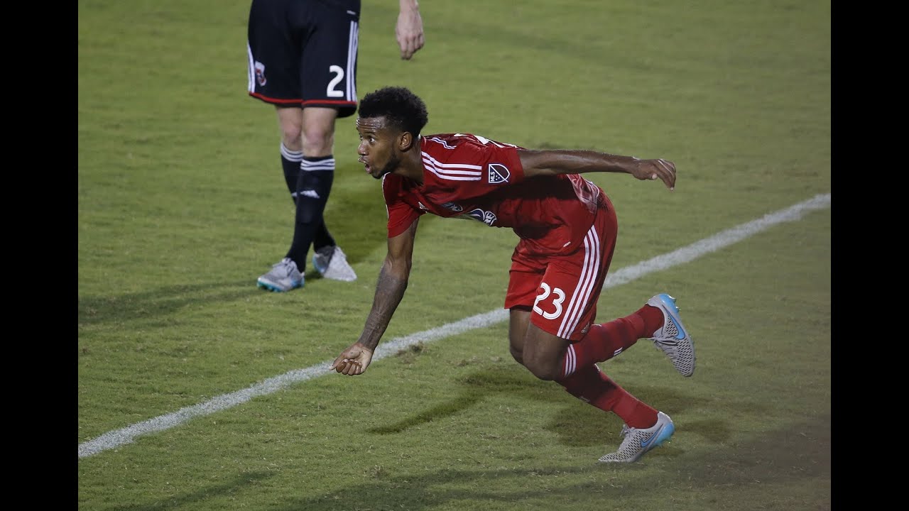 GOAL: Kellyn Acosta with incredible third for FC Dallas