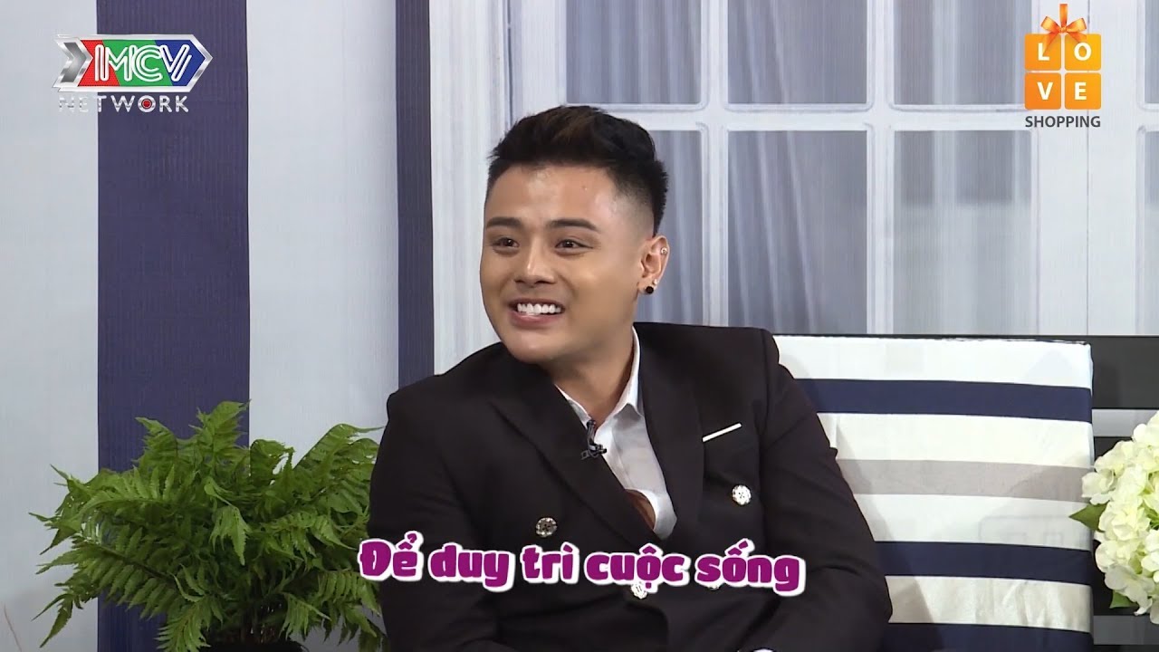 Chàng GIÁM ĐỐC thuộc cộng đồng LGBT quá đẹp và giỏi nên người ta thường CÔ ĐƠN - COME OUT mcveigh