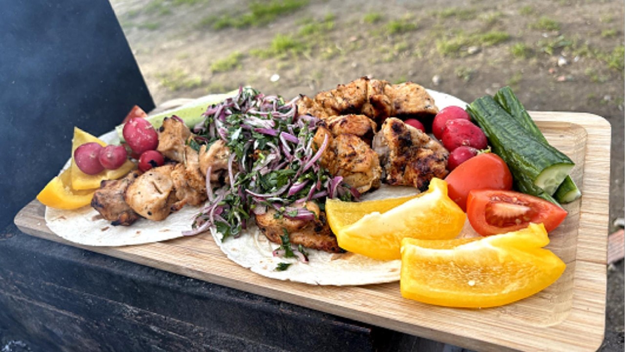 Juicy Grilled Chicken Skewers with Fresh Vegetables 🔥🥗 | Outdoor Cooking