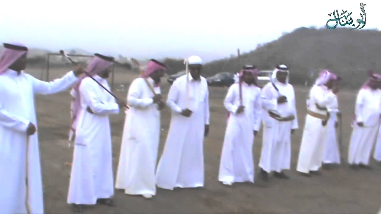 عرضة أهالي قرية القمع ضمن فعاليات ملتقي صيف القمع الخامس عام 2009