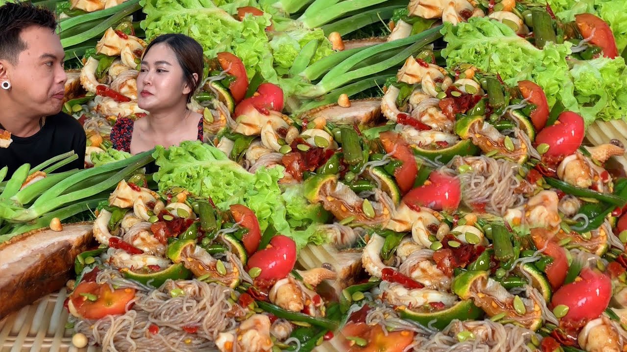 ตำหมึก แซ่บๆน้องหมวยตำเอง