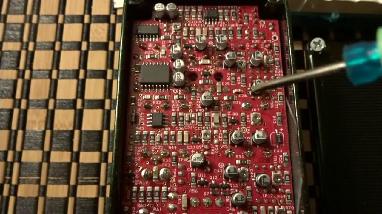 How to Tell if you have an MXR Carbon Copy "v1 or v2" (Trim Pots