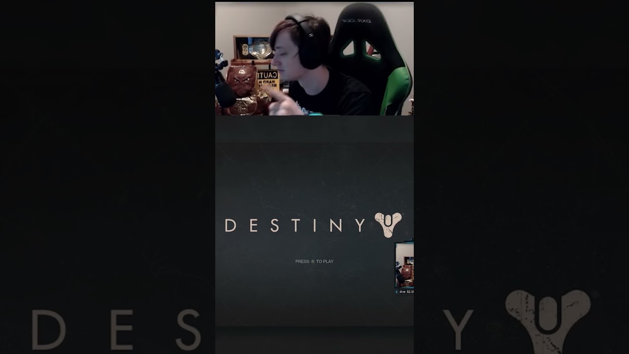 Музыкальные хиты Destiny 1 отличаются...