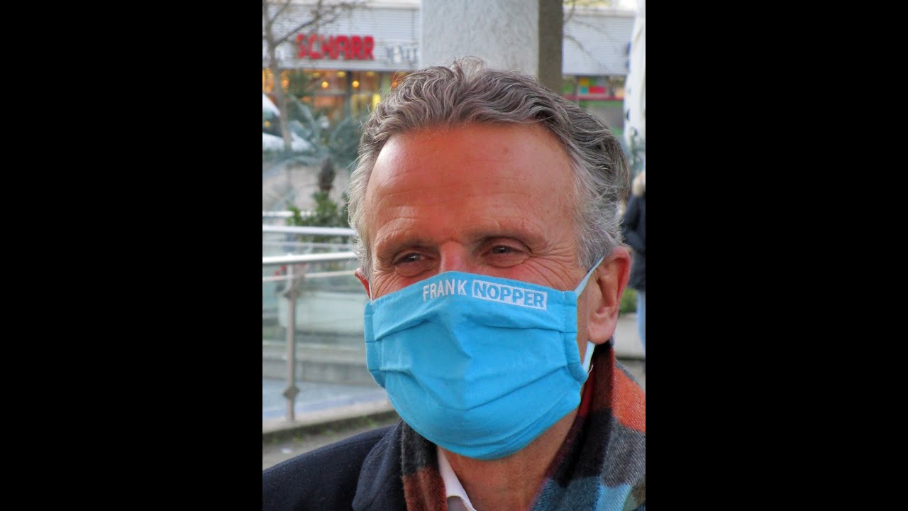 OB-Kandidat Dr.Frank Nopper im Wahlkampfendspurt in Stuttgart-Weilimdorf (Deutschland), 27.11.2020