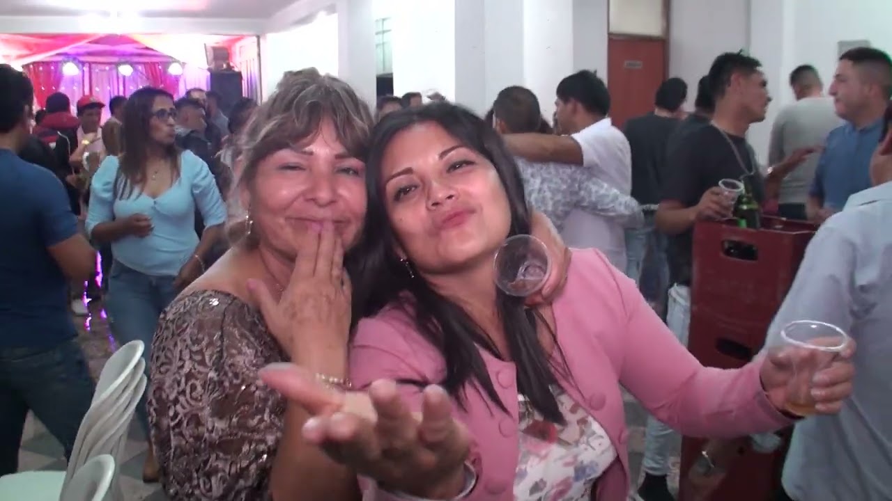 CARLOS MIGUEL Y ORQUESTA - MIX 4 - (DERECHO RESERVADO)