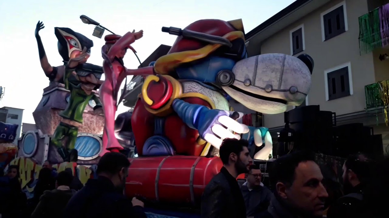 Carnevale di Saviano 2020, prima sfilata [presentazione dei carri]