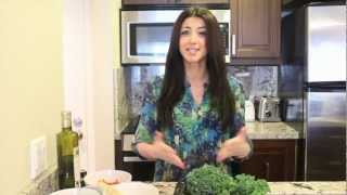 How to Make a Raw Kale Salad