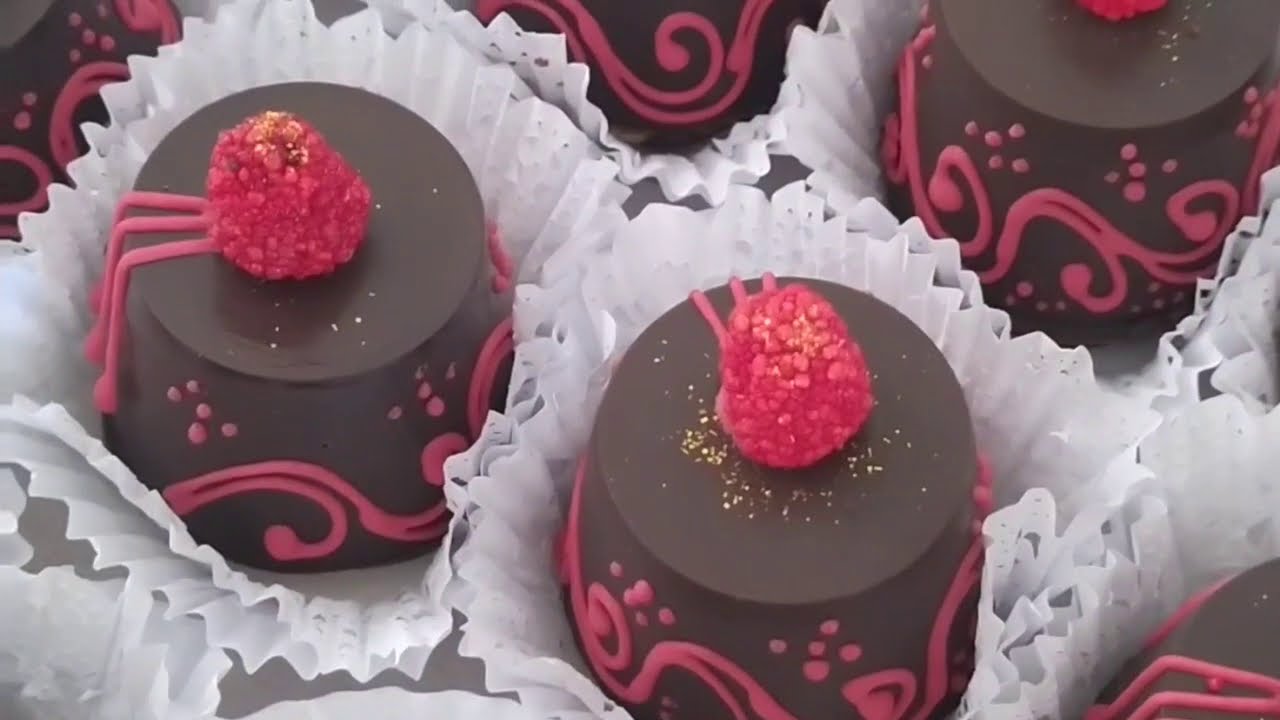 قاطو الطربوش بحشوه رائعه ولذيذه