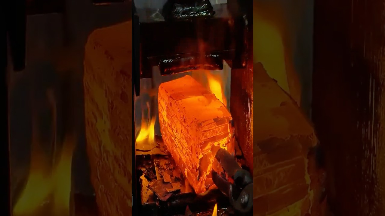 This Damascus Pattern Was Made for a Roman Sword