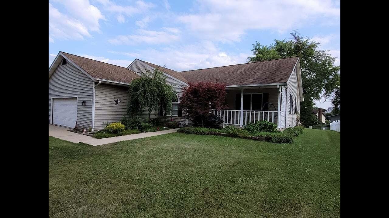 Residential at 377 Lawnwood Drive, Circleville, OH 43113 For sale
