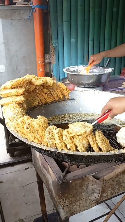 pisang goreng khas pontianak