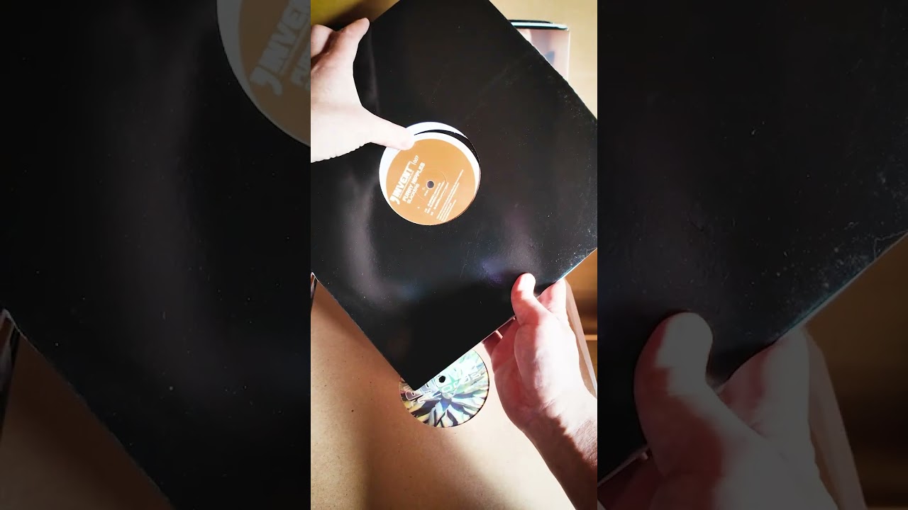 Underground Prog, Tribal, Tech, Deep - Vinyl Vault - CRACKIN DIGGIN FLIPPIN