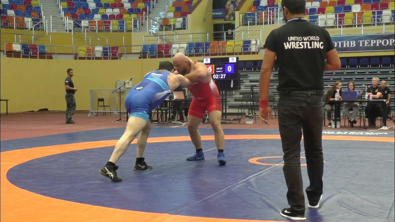 Гаджимурад Магомедов сломал шею