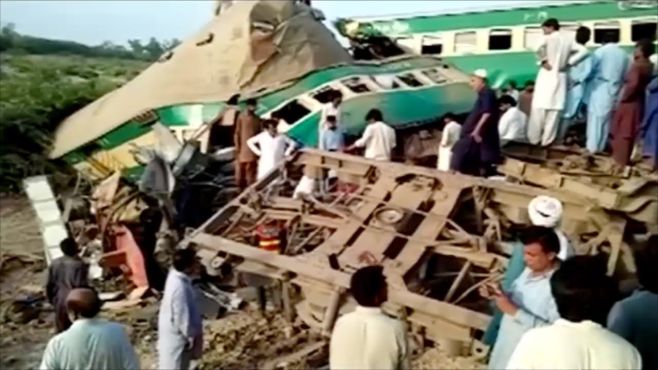 At least 13 killed, dozens injured in train collision in Pakistan