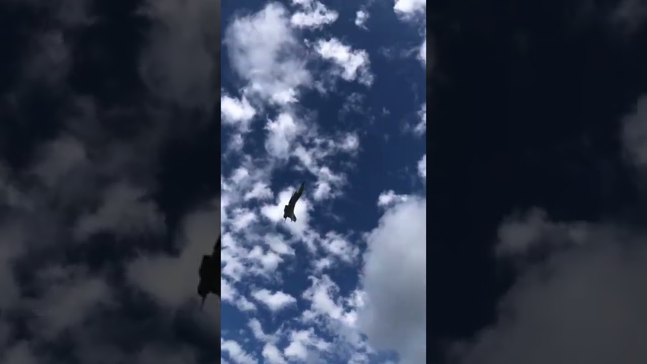 High Speed Pass - F-16 Fighter Jet