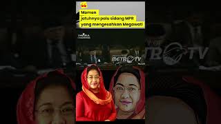 Momen jatuhnya palu sidang #MPR yang mengesahkan #Megawati menjadi #presidenindonesia